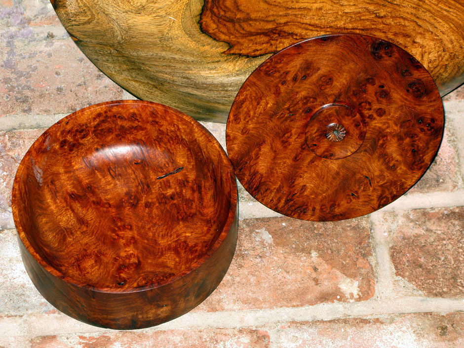 Amboyna Burl lidded box, 8 inch diameter